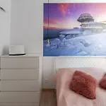 Strumykowy Zakatek - W Centrum Z Prywatnym Parkingiem - Space Apartamento