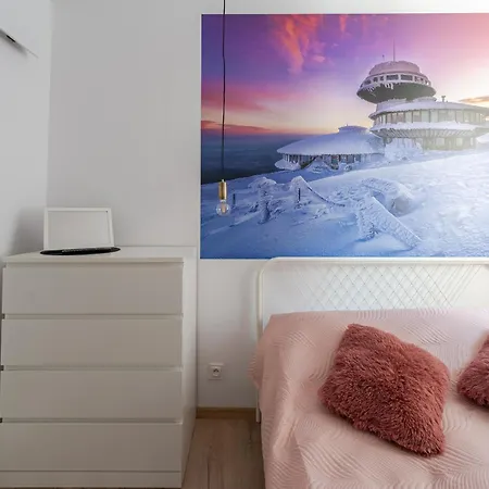 Strumykowy Zakatek - W Centrum Z Prywatnym Parkingiem - Space Lägenhet